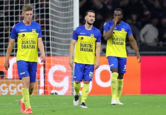 暗中角力 暗中角力